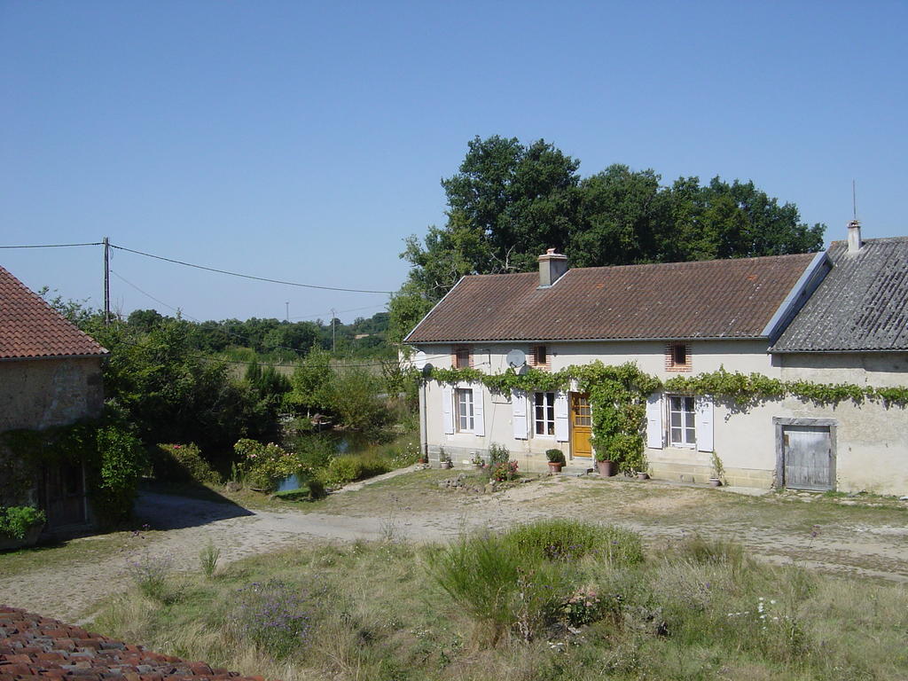 Chez Tartaud Villa Lathus St Remy Exteriör bild