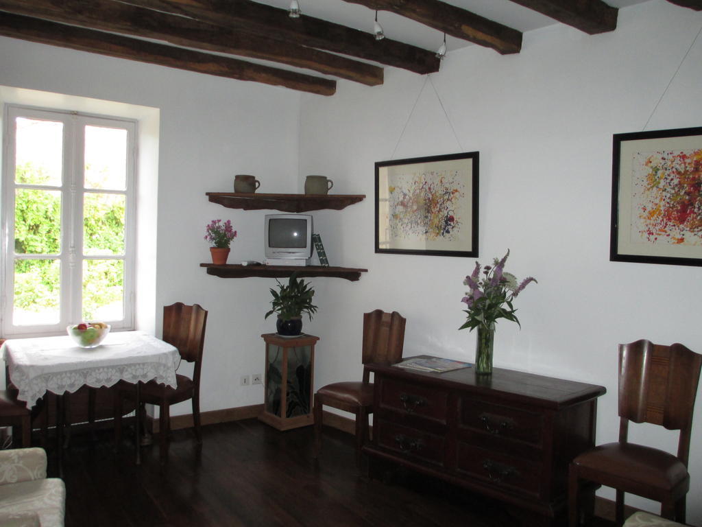 Chez Tartaud Villa Lathus St Remy Rum bild